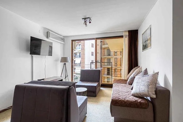 One-bedroom apartment in central Budva, 40 m² — photo 6
